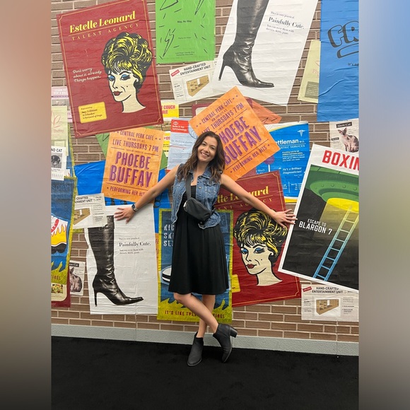 Meet your Posher, Jona - Picture 9 of 13